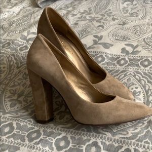 ⚠️DONATED⚠️BCBGGeneration Nude Heels💋